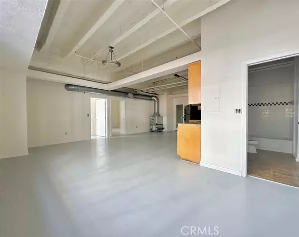 312 W 5th Street #4M, Los Angeles, CA 90013