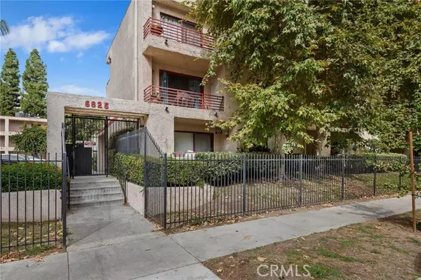 6825 Alabama #114, Canoga Park, CA 91303