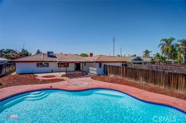 8000 Olive Drive, Bakersfield, CA 93308