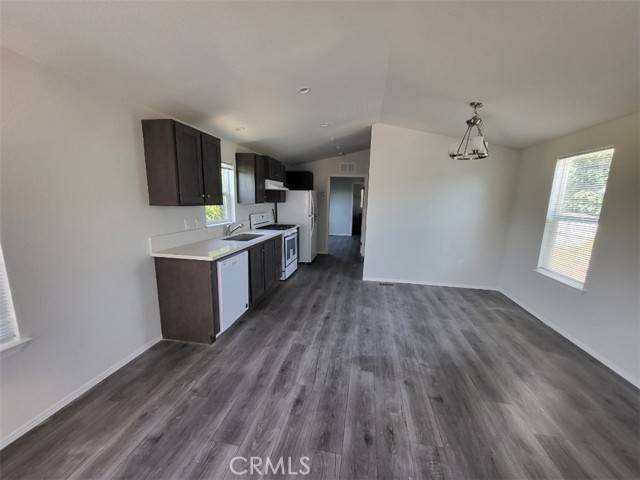 20652 Lassen St #130, Chatsworth, CA 91311