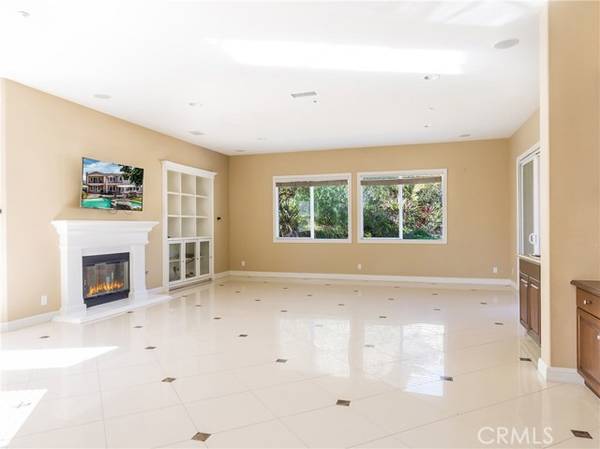 Chatsworth, CA 91311,11725 Cochise Place