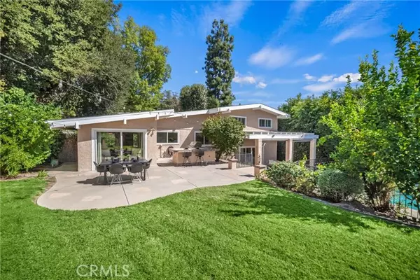 Calabasas, CA 91302,4211 Meadow Lark Drive