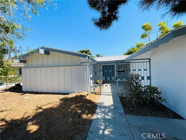 9722 Geyser Avenue, Northridge, CA 91324