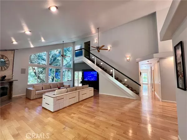 Studio City, CA 90068,7718 Skyhill Drive