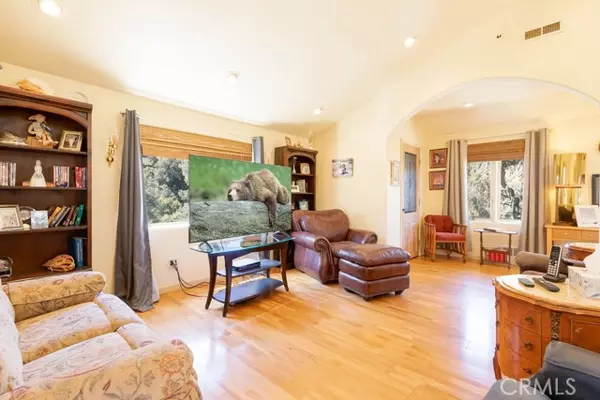 Pine Mountain Club, CA 93222,2717 Hillcrest Court