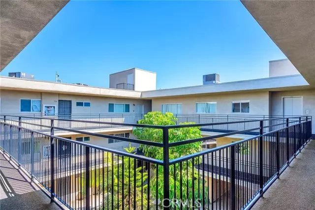 6227 Morse Avenue #303, North Hollywood, CA 91606