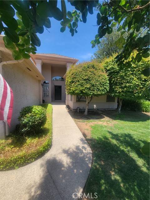 1995 Donner Avenue, Clovis, CA 93611