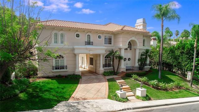 3815 Marfield Avenue, Tarzana, CA 91356