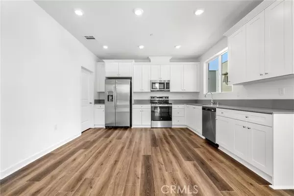 9421 N Sepulveda Blvd. #2, North Hills, CA 91343