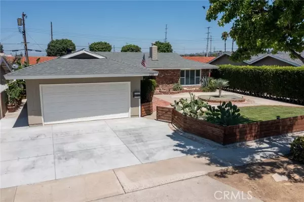 Orange, CA 92867,739 E Hoover Avenue