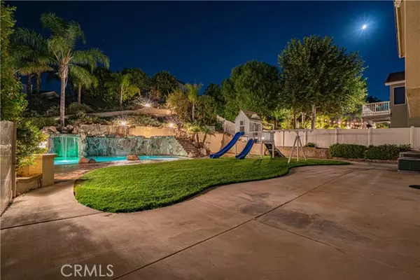 Canyon Country, CA 91387,26416 Misty Ridge Place