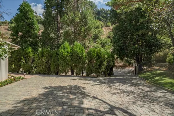 Studio City, CA 91604,3529 Coldwater Canyon Avenue