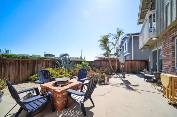 Ventura, CA 93001,1227 New Bedford Court