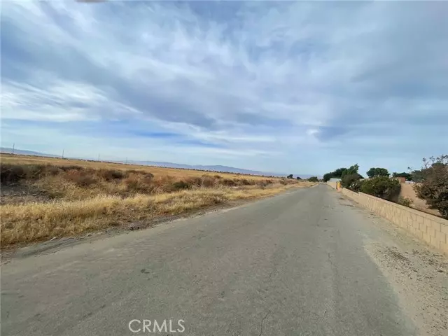 Quartz Hill, CA 93536,52 nd W