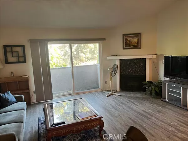 5500 Lindley Avenue #207, Encino, CA 91316