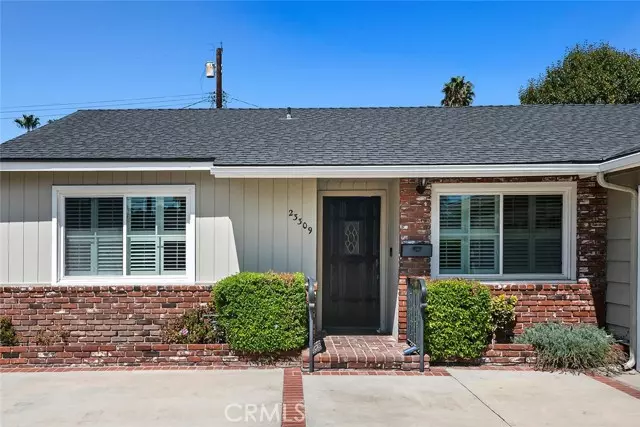 23309 Gilmore Street, West Hills, CA 91307