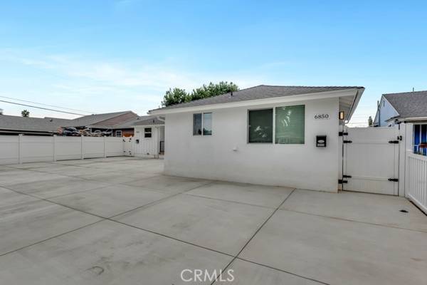 6852 Claire Avenue, Reseda, CA 91335