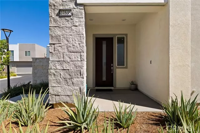 Valencia, CA 91381,27535 Feathery Cassia Way