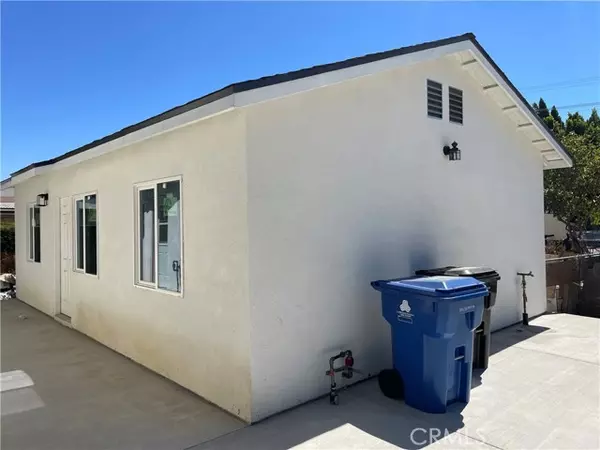 10558 Laurel Canyon Boulevard, Pacoima, CA 91331