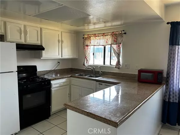 Panorama City, CA 91402,8801 Willis Avenue #24