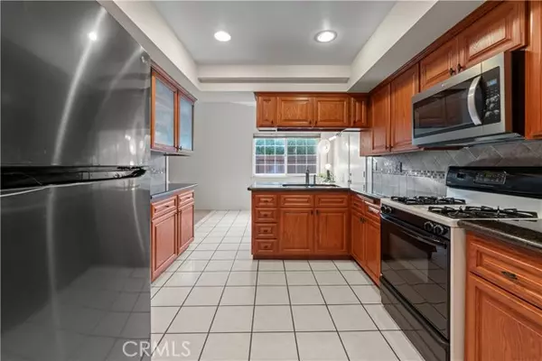 Newhall, CA 91321,19608 Crystal Springs Court