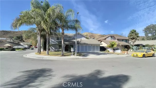 Santa Paula, CA 93060,1717 Cherry Hill Road