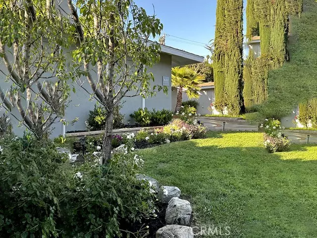 Calabasas, CA 91302,26261 Veva Way