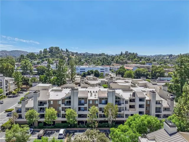 5530 Owensmouth Avenue #110, Woodland Hills, CA 91367