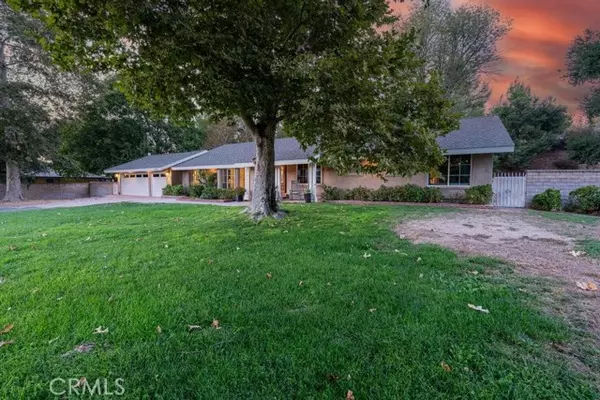 Newhall, CA 91321,24969 Hacienda Lane