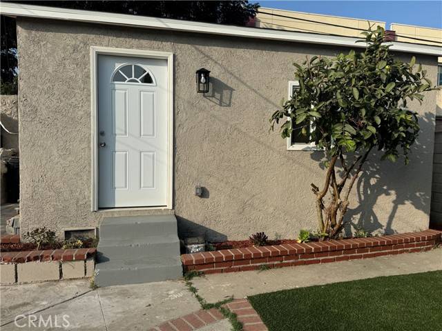 1243 E 53rd Street, Los Angeles, CA 90011