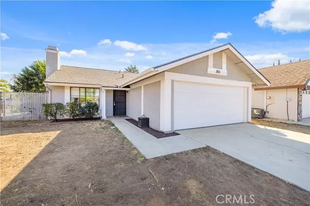 203 Meadowbrook Court, Tehachapi, CA 93561