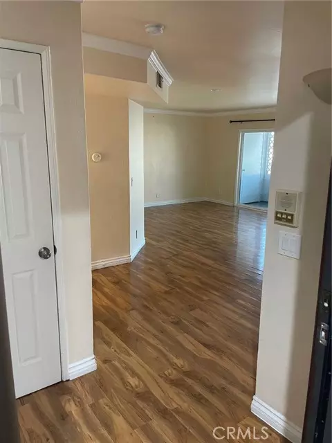 Van Nuys, CA 91411,14610 Erwin Street #104