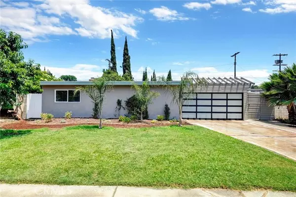 Reseda, CA 91335,7634 Chimineas Avenue