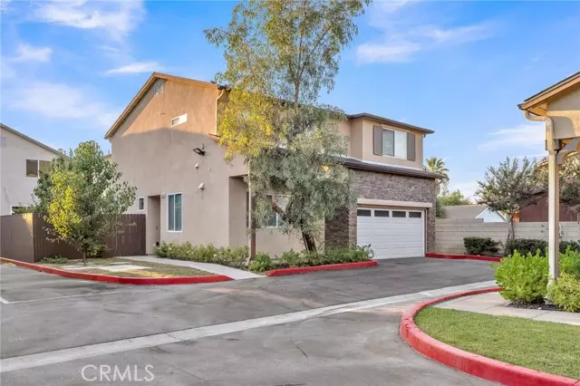 North Hills, CA 91343,15203 Villagio Way