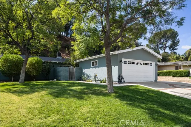 Newhall, CA 91321,19566 Green Mountain Drive