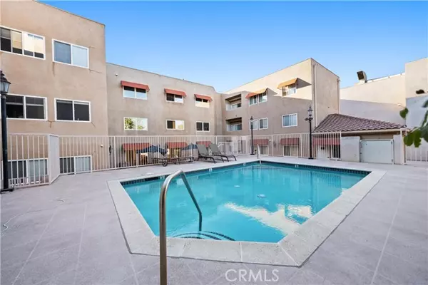 Northridge, CA 91325,9610 Zelzah Avenue #312