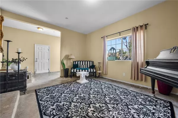 Downey, CA 90241,9336 Buell Street