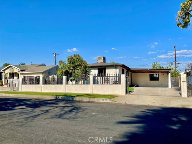 8536 Wakefield Avenue, Panorama City, CA 91402