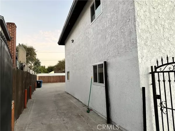 Mission Hills (san Fernando), CA 91345,14640 Brand Boulevard