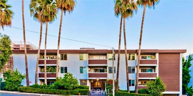 1124 N La Cienega Boulevard #204, West Hollywood, CA 90069