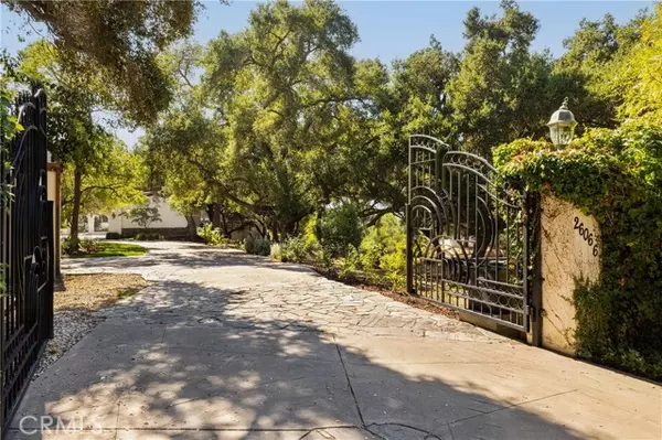 26066 Mulholland, Calabasas, CA 91302