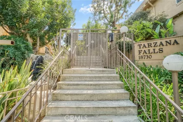 18730 Hatteras Street #40, Tarzana, CA 91356