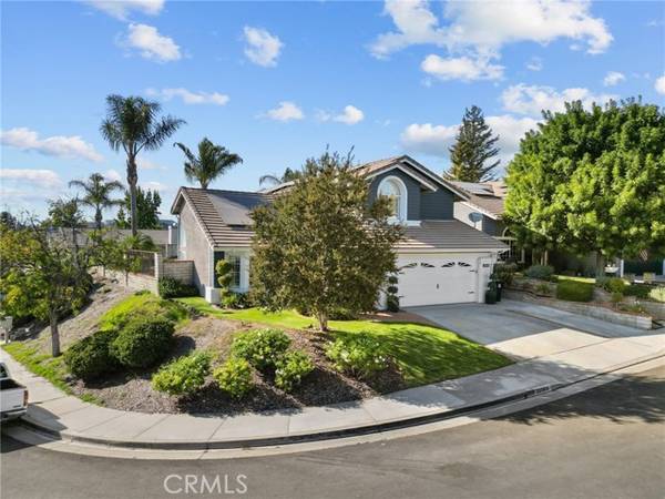 Saugus, CA 91390,22569 Pecan Place