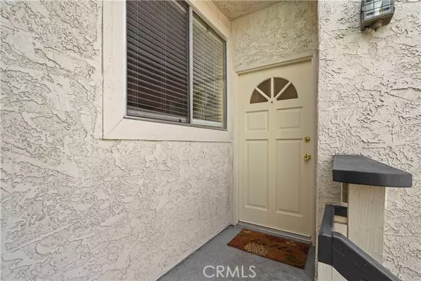 2486 Pleasant Way #B, Thousand Oaks, CA 91362