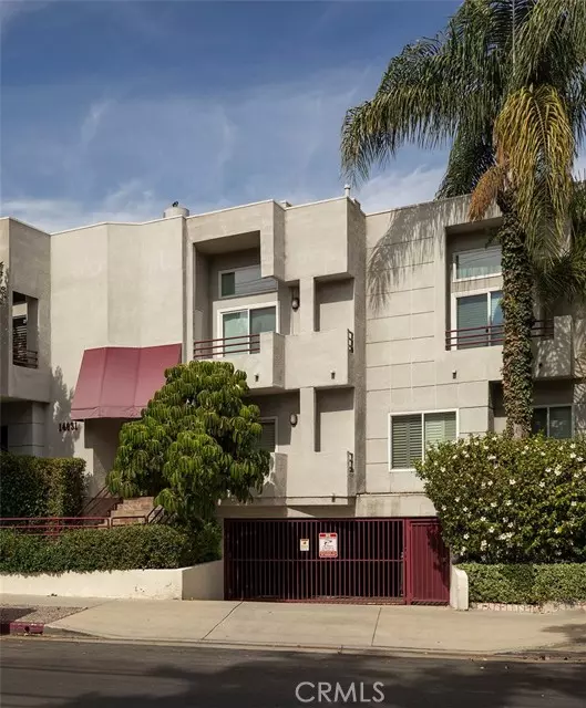 14631 Dickens Street #8, Sherman Oaks, CA 91403