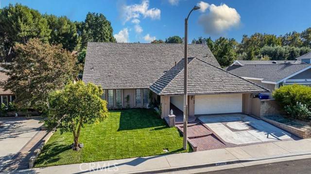 23790 Via Helina, Valencia, CA 91355