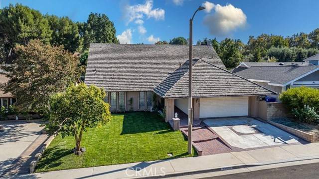 23790 Via Helina, Valencia, CA 91355