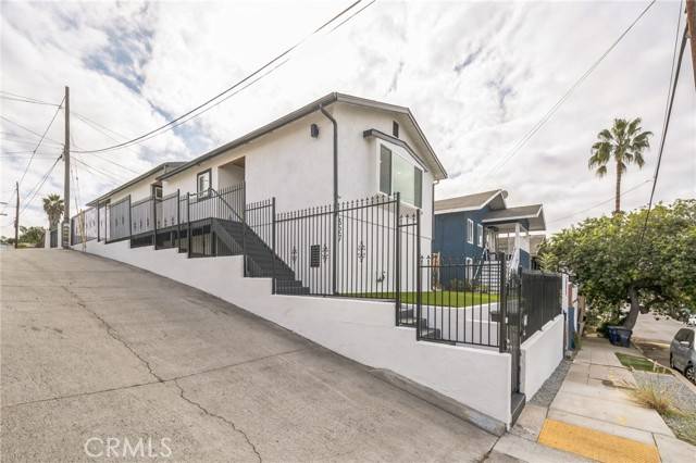 327 S 38th Street, San Diego, CA 92113