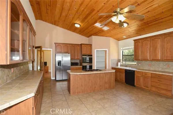 Pine Mountain Club, CA 93225,2412 Freeman