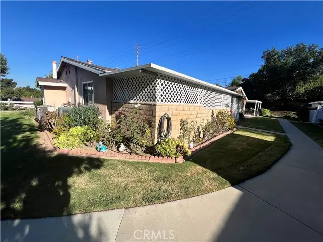 19204 Avenue Of The Oaks #E, Newhall, CA 91321